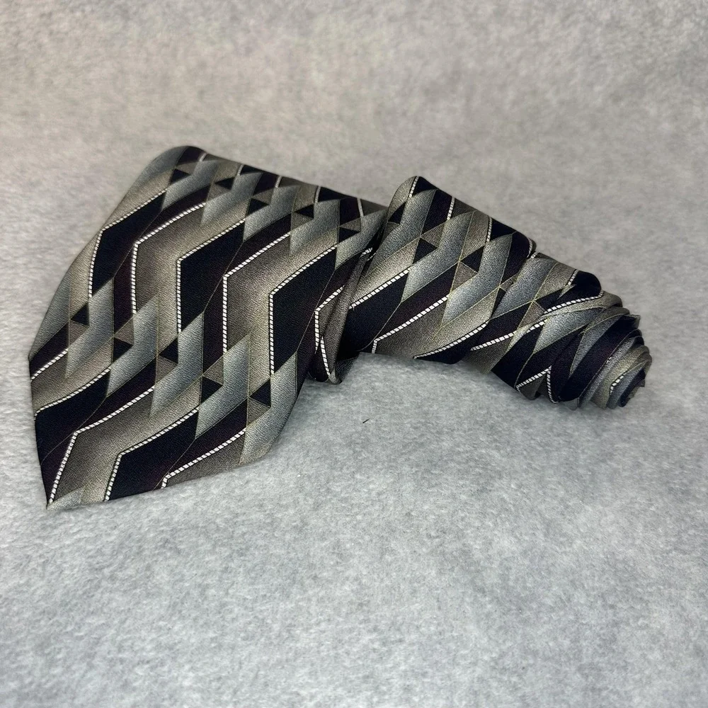 Grappa‎ Tie Mens One Size Black Gray Italian Silk Handmade USA Geometric Chevron